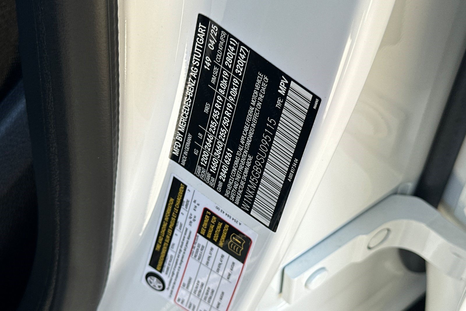 Certified 2025 Mercedes-Benz GLC 350e 4MATIC image 31