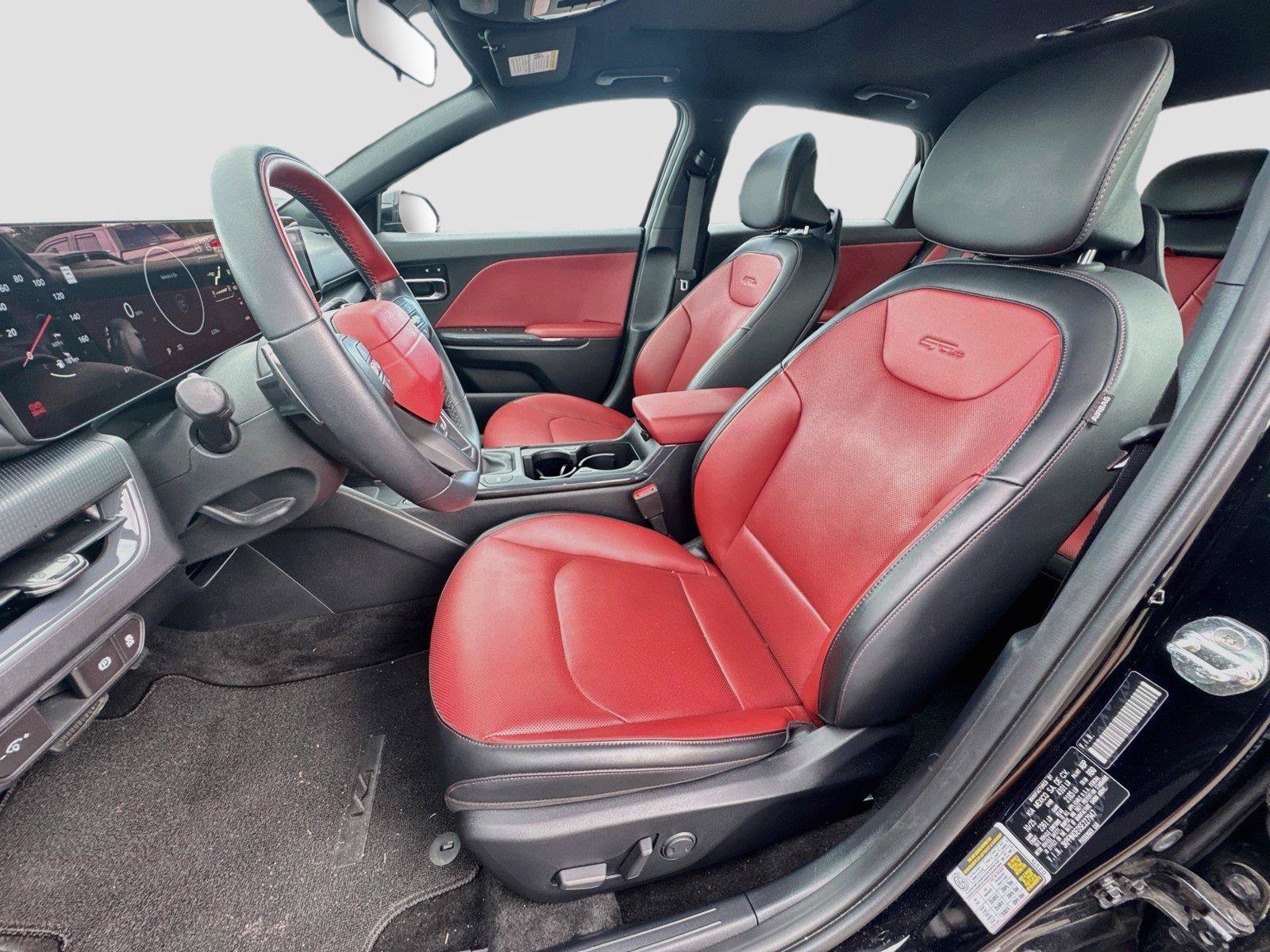 Used 2025 Kia K4 GT-Line w/ GT-Line Premium Package FWD image 9