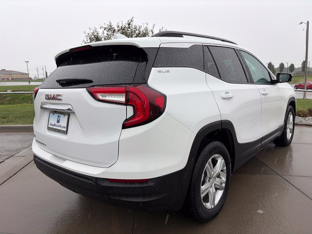 Used 2022 GMC Terrain SLE w/ Driver Convenience Package FWD image 15
