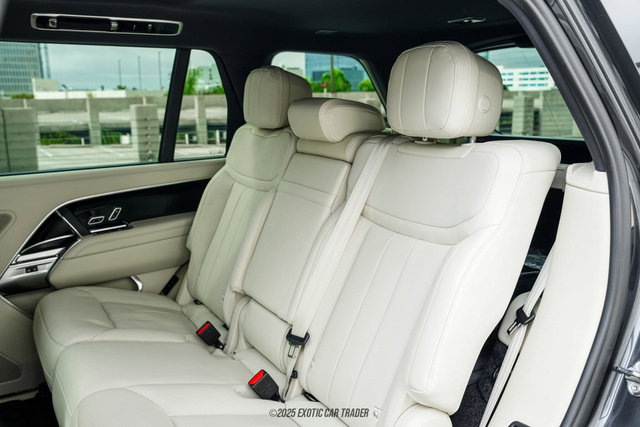 Used 2025 Land Rover Range Rover Long Wheelbase SE image 49