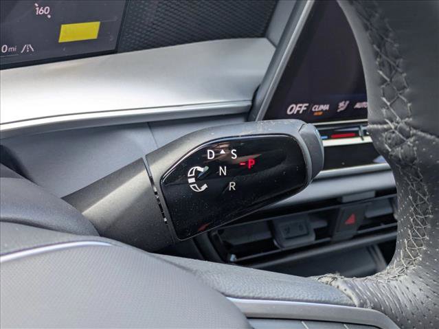 New 2026 Volkswagen Tiguan SE R-Line image 16