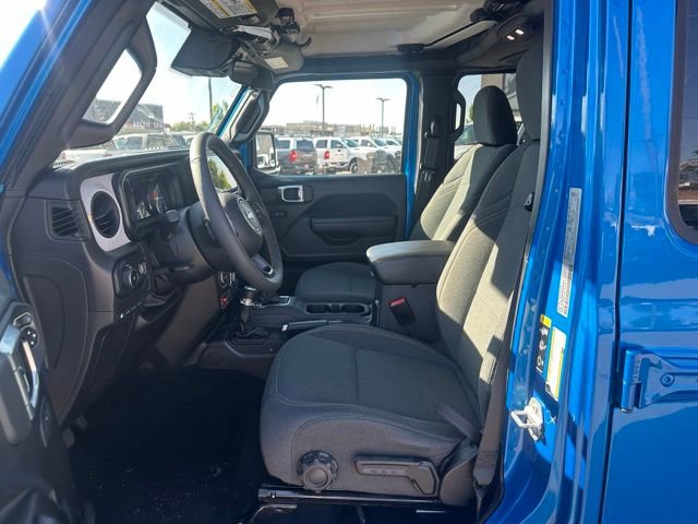 Used 2024 Jeep Wrangler Unlimited AWD/4WD image 21