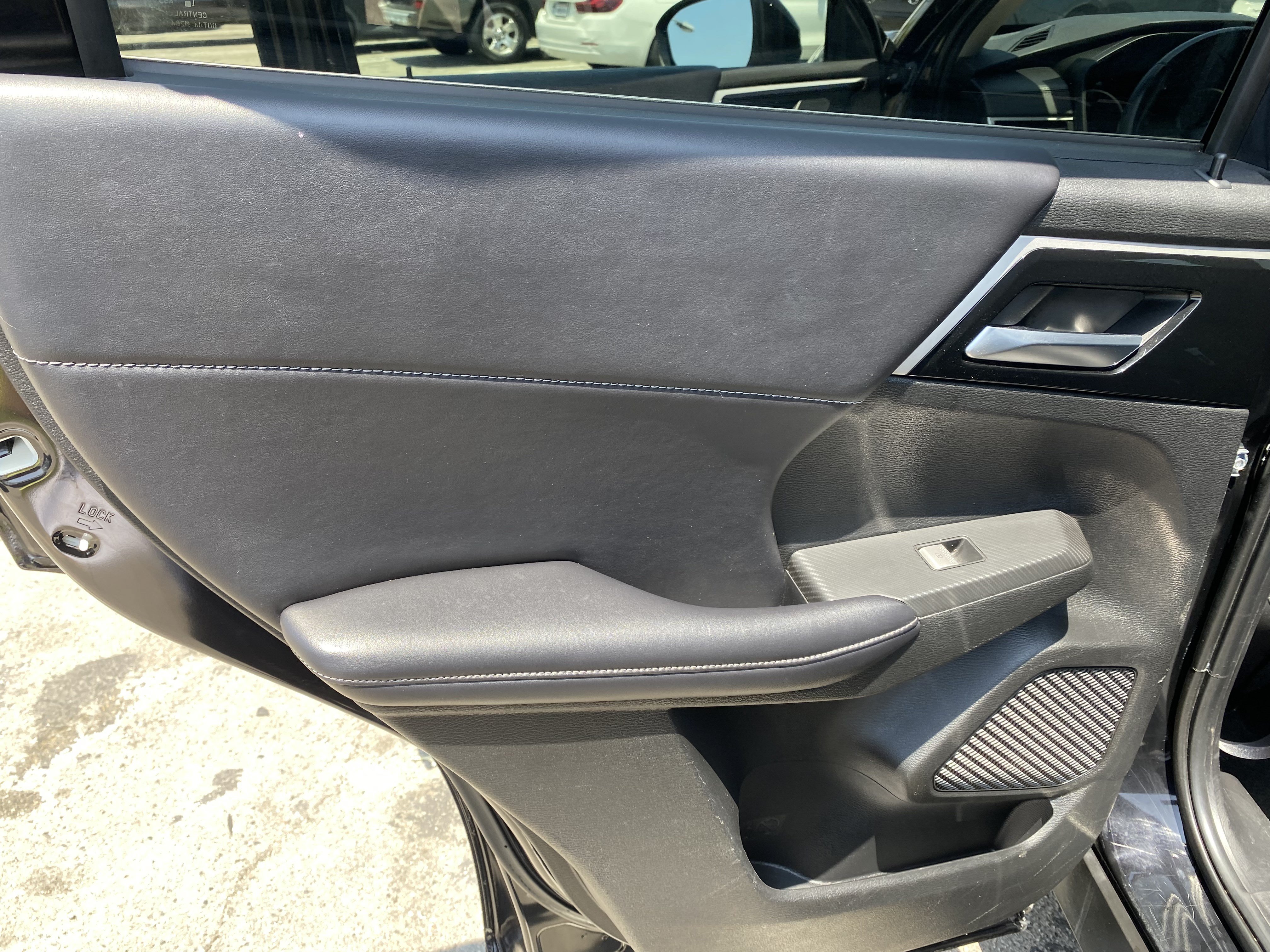 Used 2024 Mitsubishi Outlander SE AWD/4WD image 13