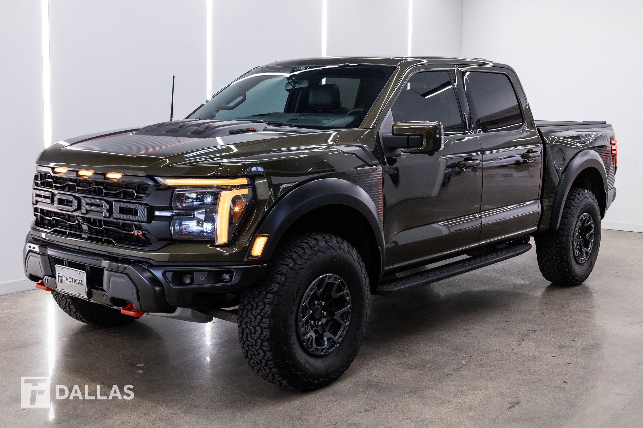 Used 2026 Ford F150 Raptor w/ Equipment Group 803A Raptor R AWD/4WD image 2