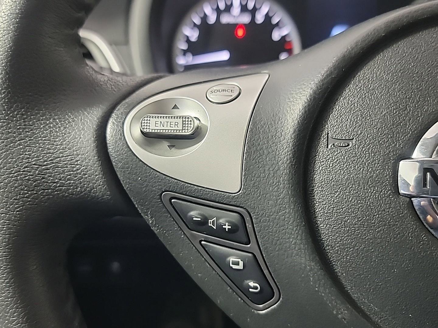 Used 2017 Nissan Sentra SR FWD image 24