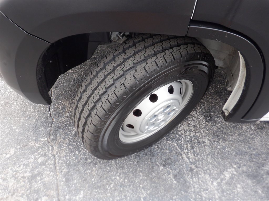 Used 2024 RAM ProMaster 1500 w/ Convenience Group image 16