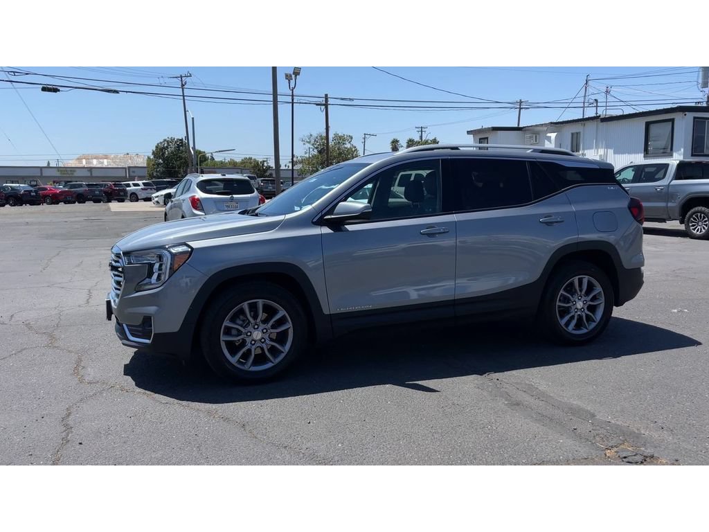 Certified 2024 GMC Terrain SLT FWD image 7