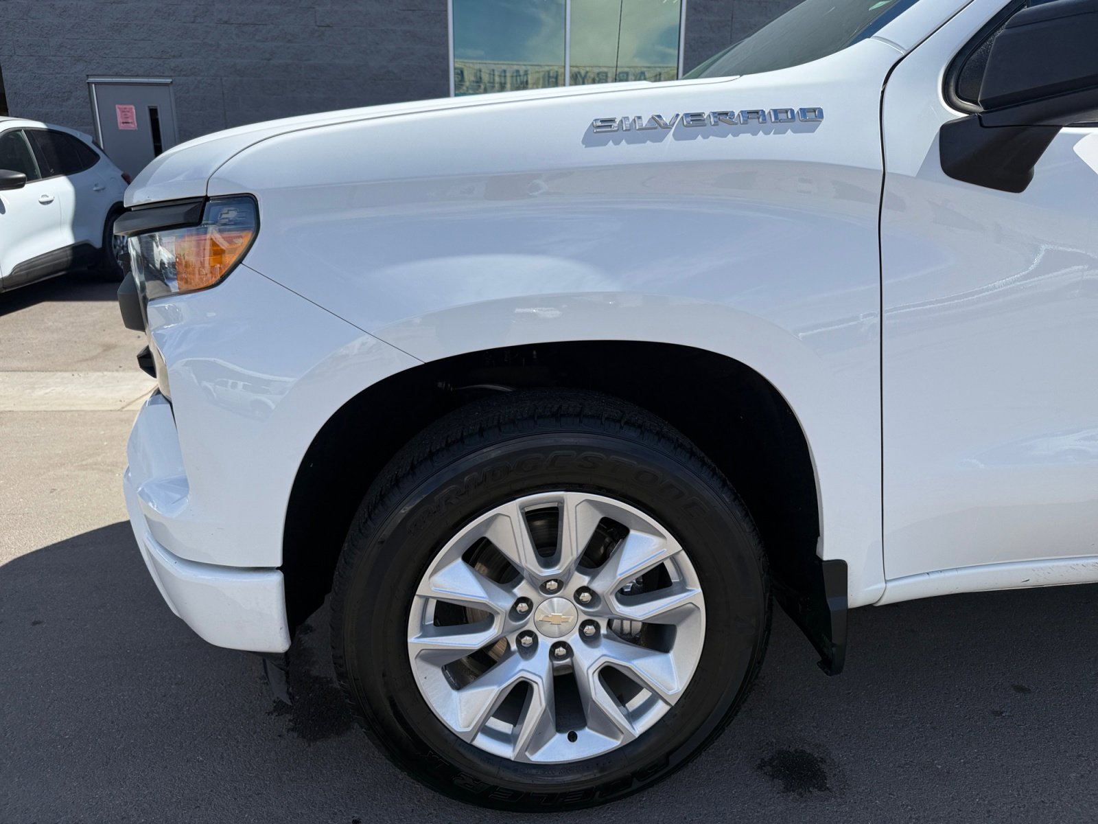 Used 2023 Chevrolet Silverado 1500 Custom image 10