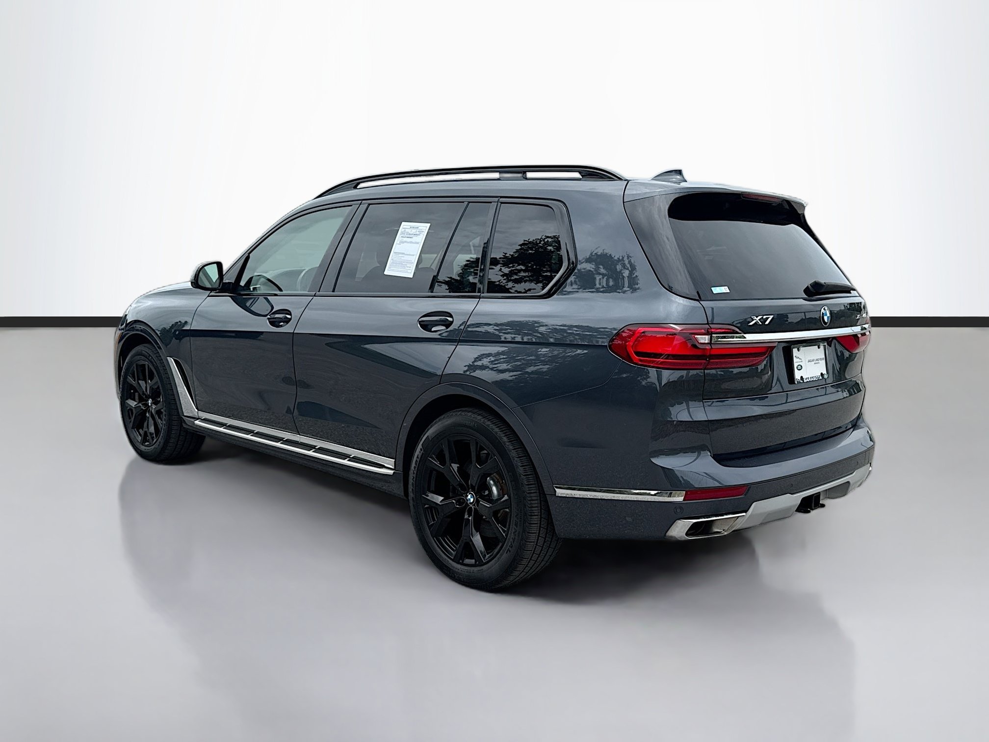 Used 2022 BMW X7 xDrive40i AWD/4WD image 3