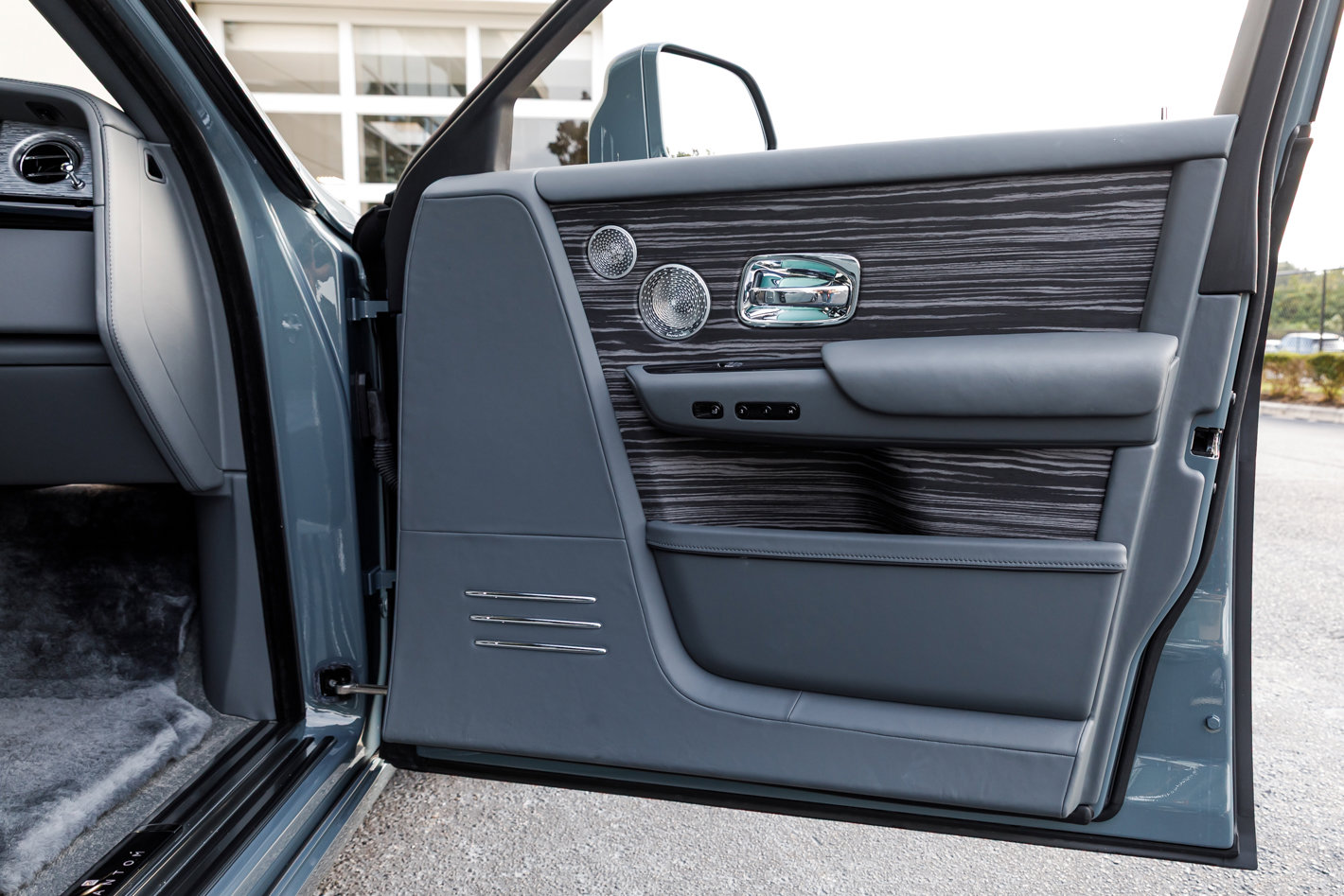 Certified 2023 Rolls-Royce Phantom Sedan w/ The Phantom Package image 50