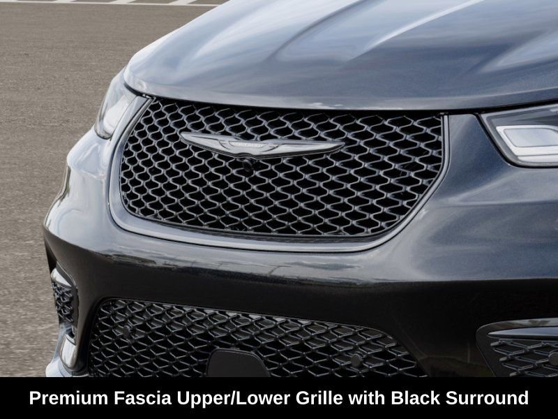 New 2026 Chrysler Pacifica Limited w/ S Appearance Package image 12