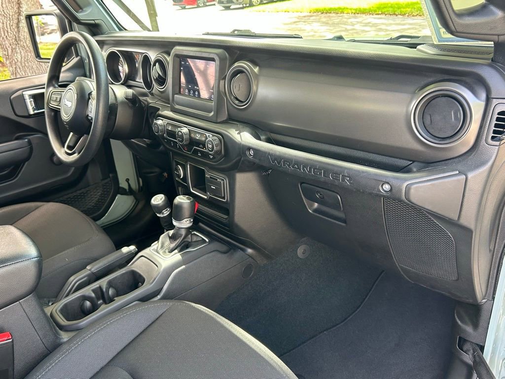 Certified 2023 Jeep Wrangler Sport AWD/4WD image 25
