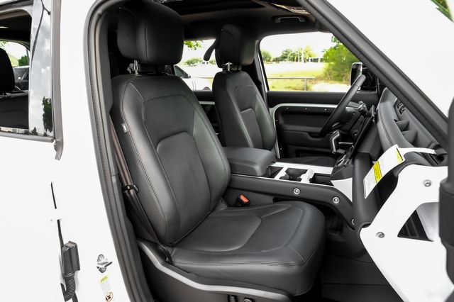 New 2026 Land Rover Defender 110 X-Dynamic SE AWD/4WD image 41