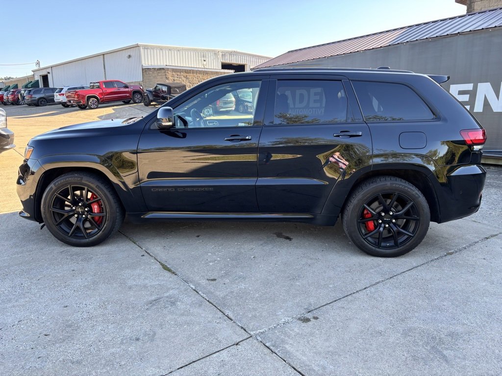 Used 2020 Jeep Grand Cherokee SRT image 4