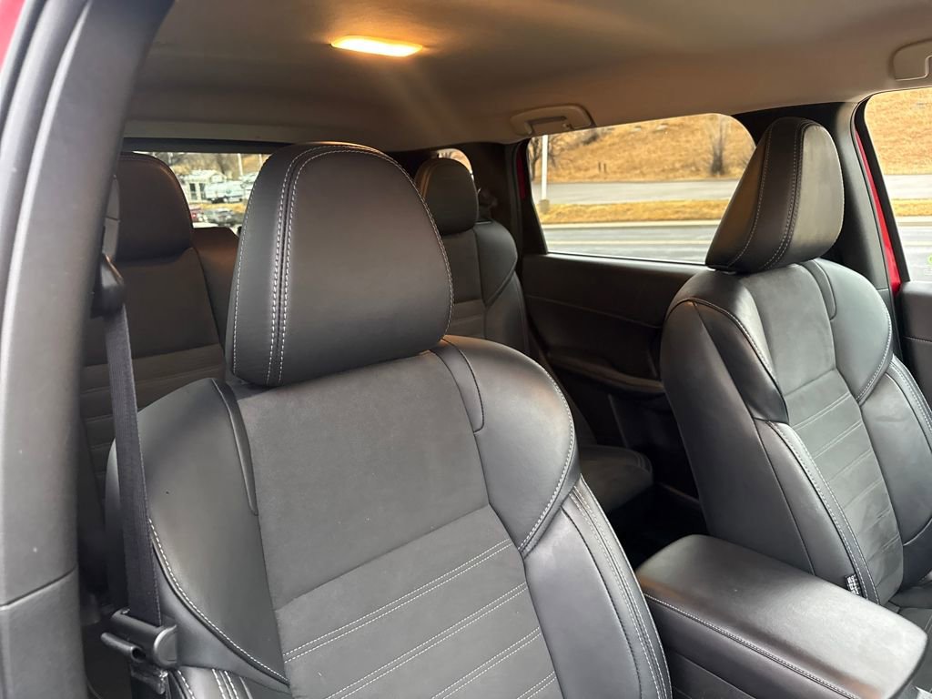 Used 2024 Mitsubishi Outlander SE image 28