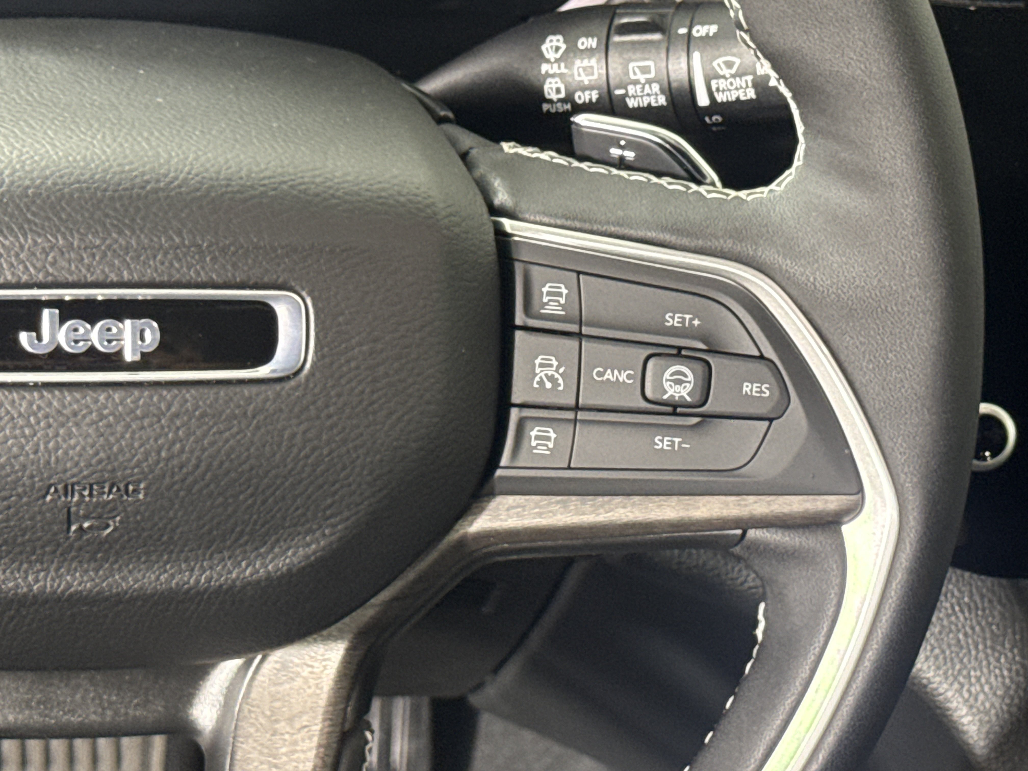 New 2027 Jeep Grand Cherokee 4WD image 18
