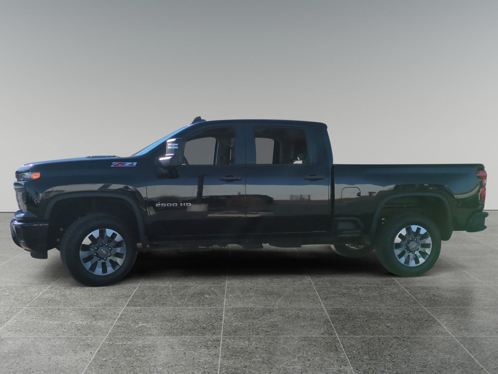 Used 2024 Chevrolet Silverado 2500 Custom w/ Custom Value Package AWD/4WD image 2