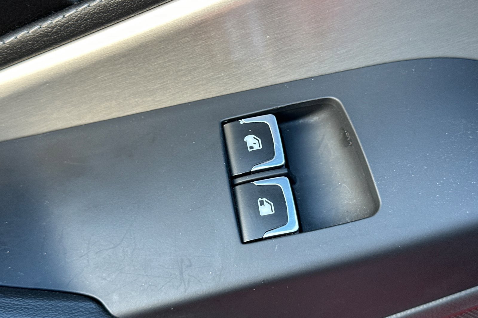 Used 2019 Chevrolet Corvette Grand Sport w/ Carbon Flash Badge Package image 12