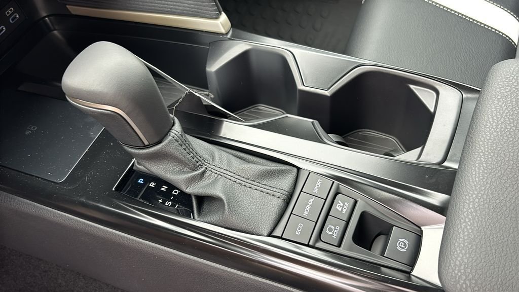 New 2026 Toyota Camry SE FWD image 22