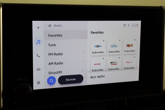 Used 2024 Toyota RAV4 XLE w/ Convenience Package image 30