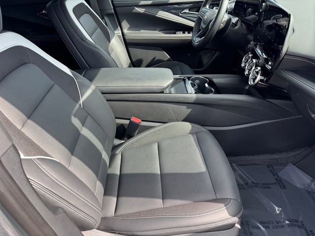 Used 2024 Chevrolet Blazer EV LT image 8