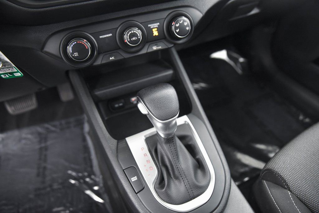 Used 2023 Kia Forte LXS w/ LXS Technology Package image 21