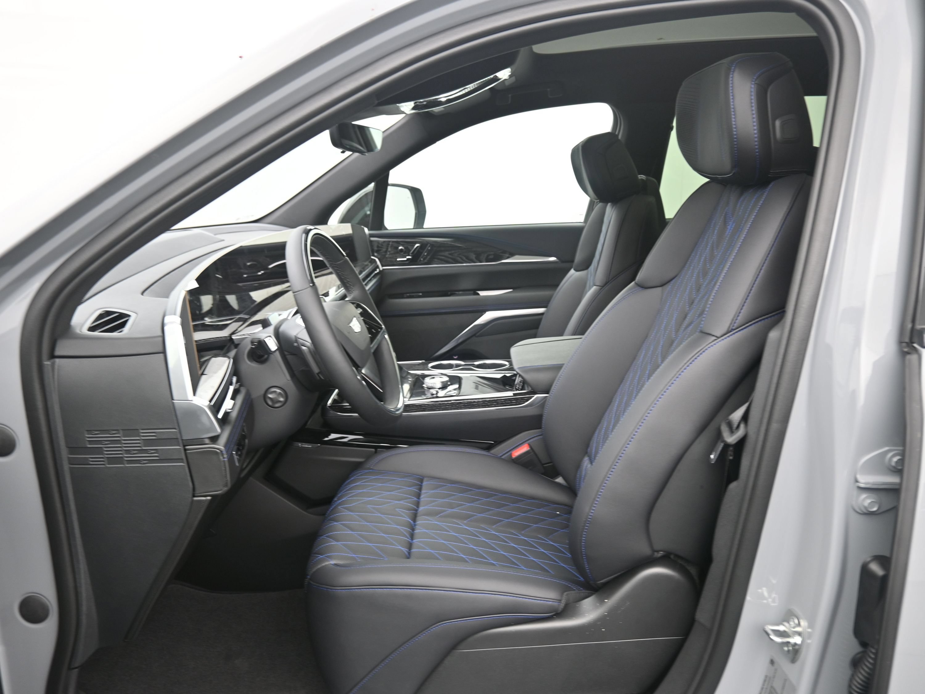New 2026 Cadillac Escalade IQL Luxury AWD/4WD image 11