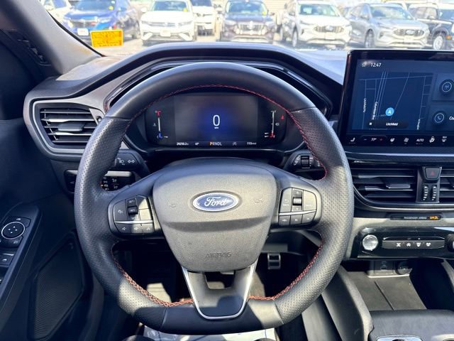 Used 2023 Ford Escape ST-Line w/ Tech Pack #1 FWD image 20