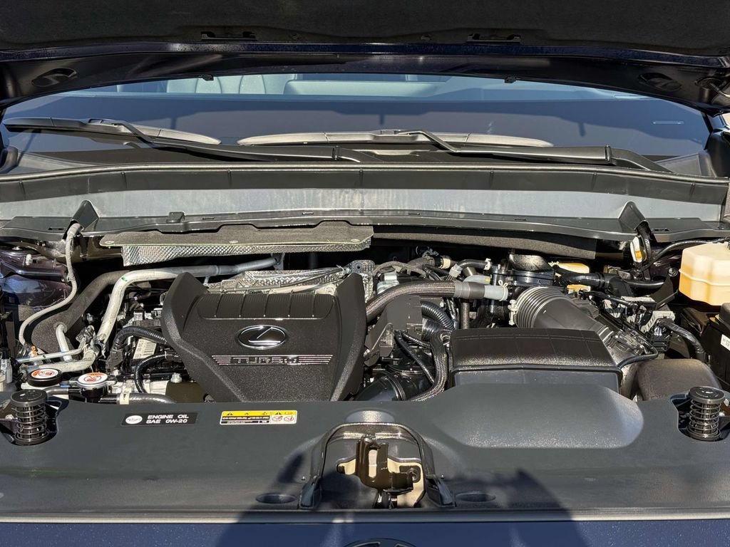 Used 2026 Lexus TX 500h AWD w/ Technology Package image 27