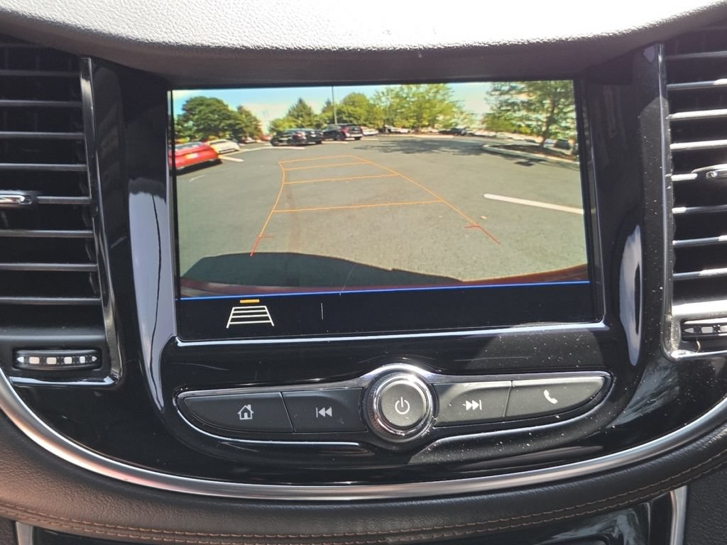 Used 2018 Chevrolet Trax Premier FWD image 14