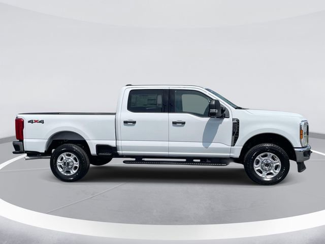 New 2026 Ford F250 4x4 Crew Cab Super Duty image 3