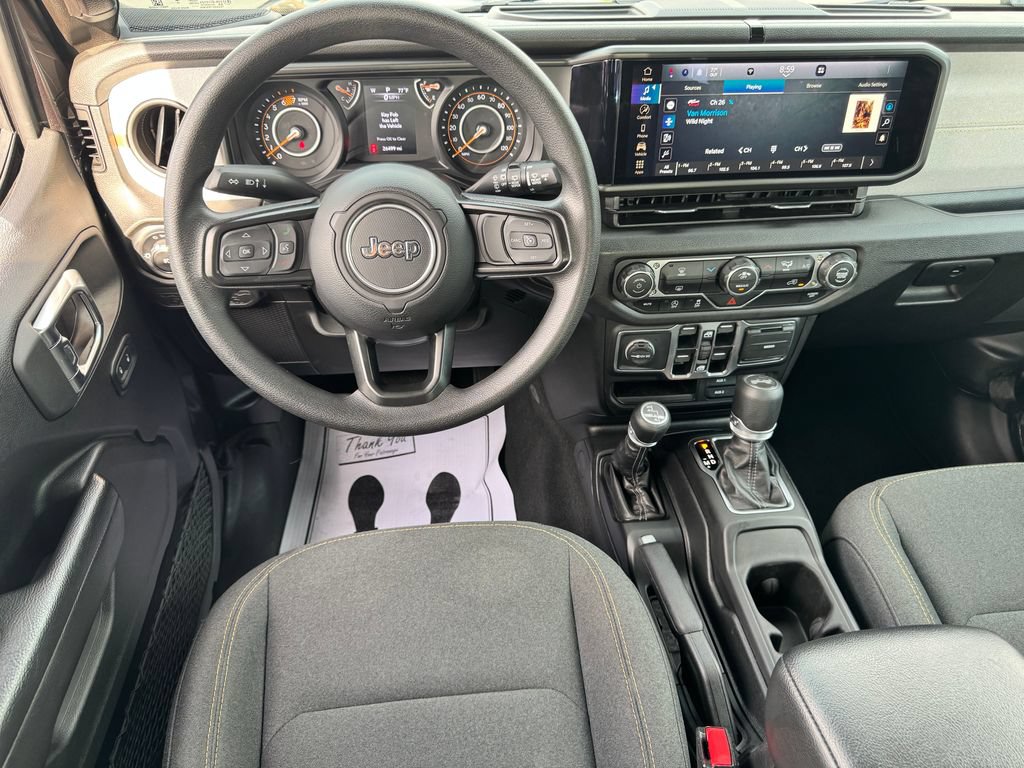 Used 2025 Jeep Wrangler Unlimited Sport AWD/4WD image 17