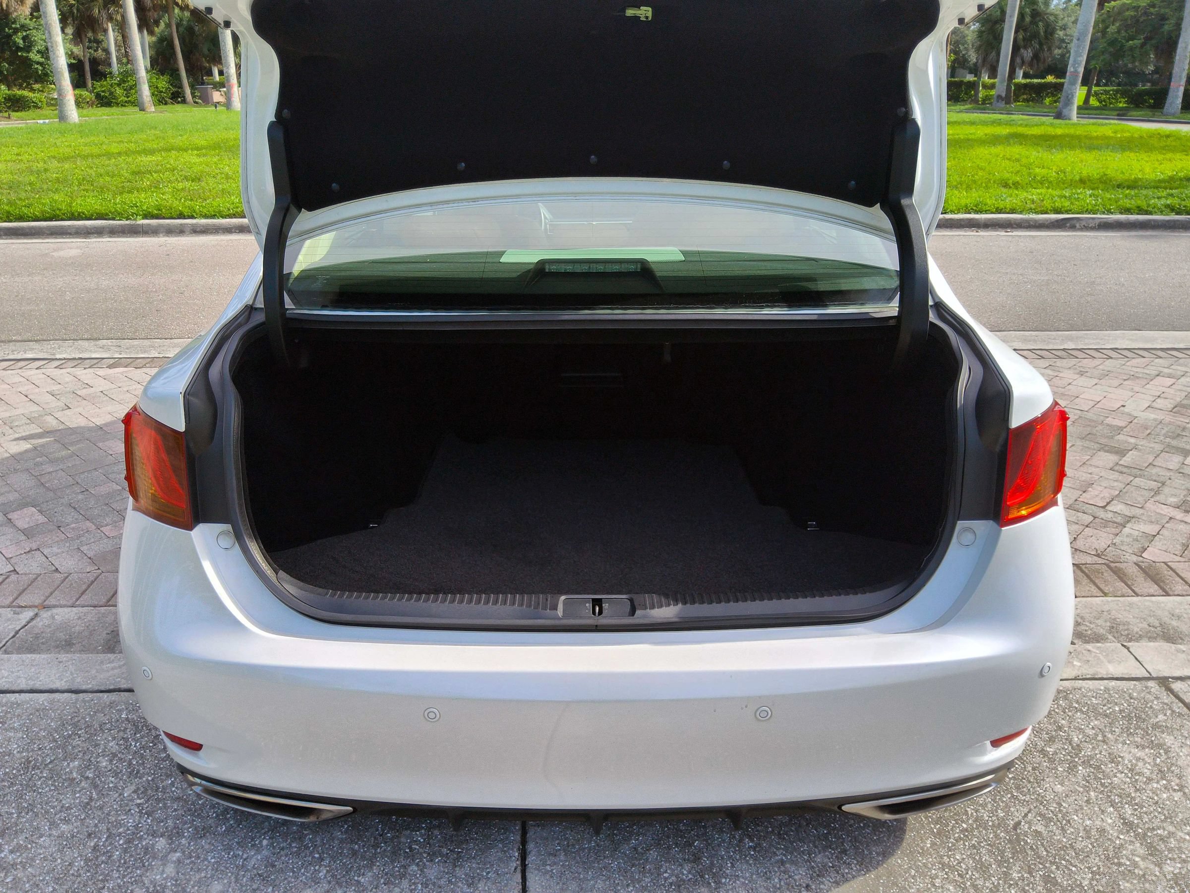 Used 2013 Lexus GS 350 w/ Luxury Pkg RWD image 17