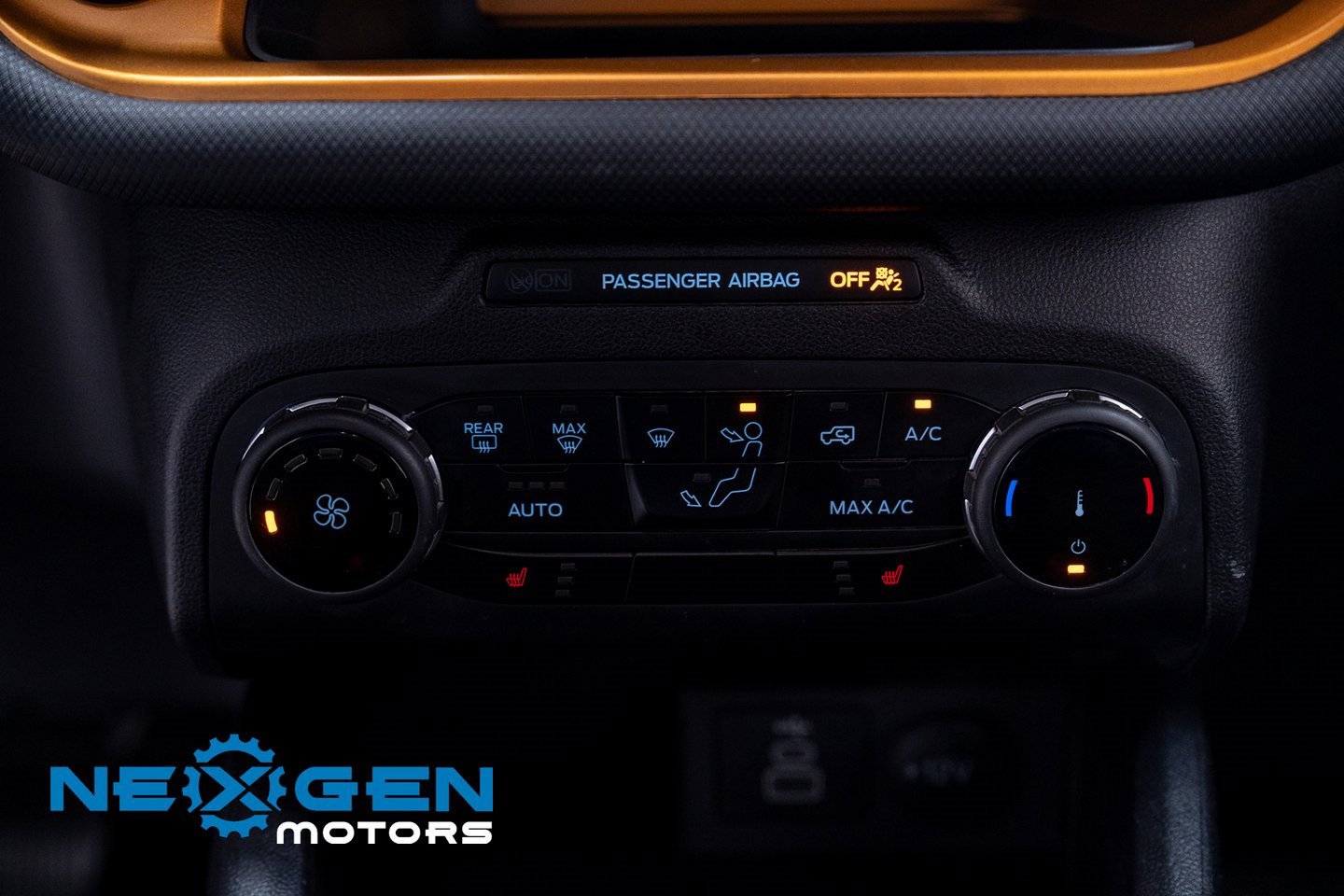 Used 2023 Ford Bronco Sport Badlands image 15