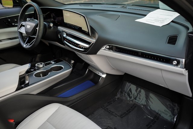 Used 2024 Cadillac Lyriq Luxury image 19