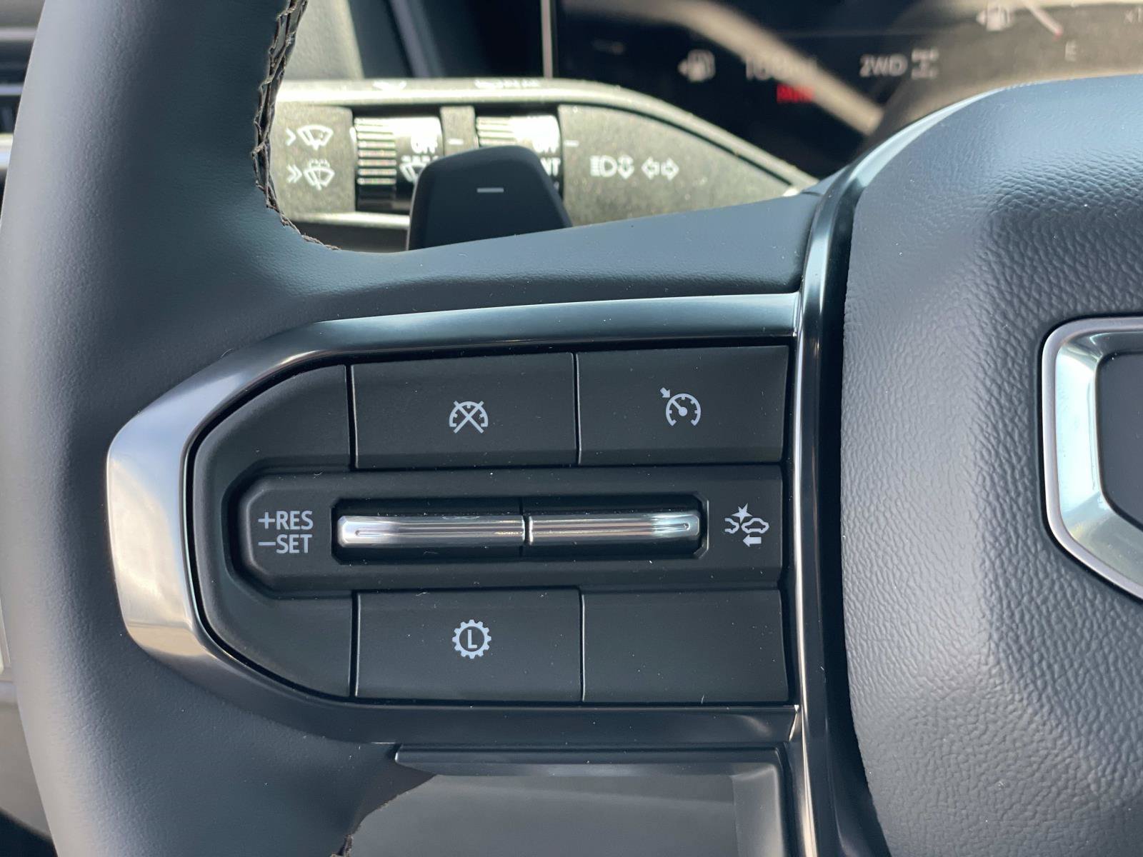 New 2026 GMC Terrain AT4 w/ Technology Package II AWD/4WD image 11