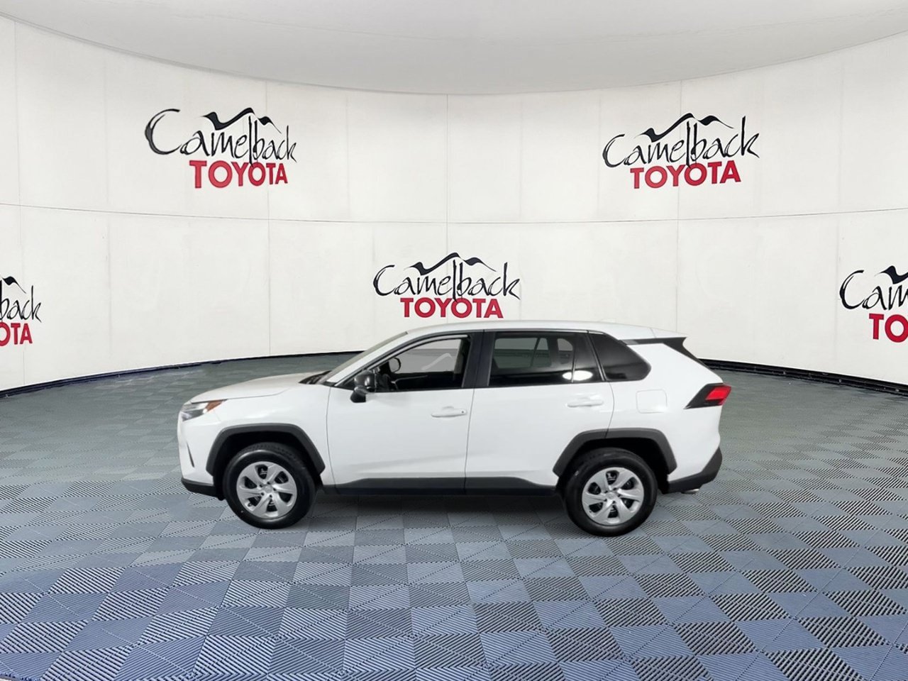 Used 2025 Toyota RAV4 LE FWD image 7