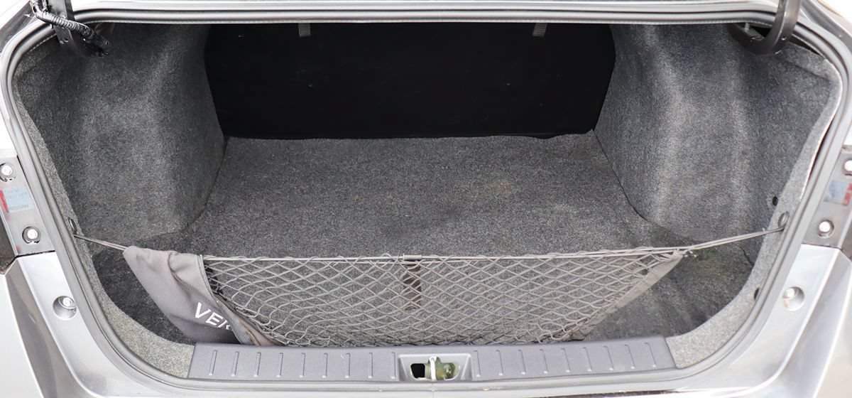 Used 2024 Nissan Versa S w/ Trunk Package FWD image 23