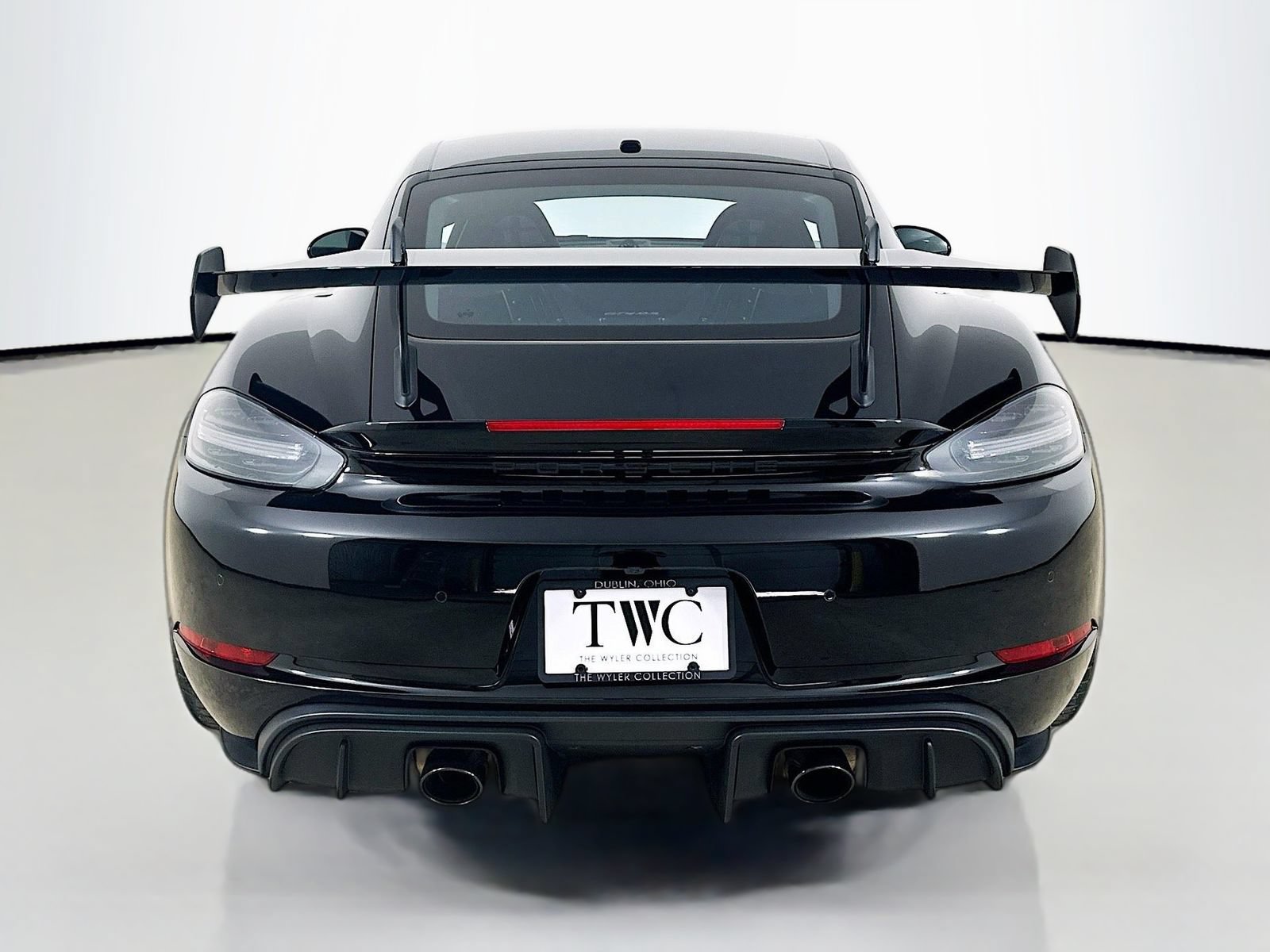 Used 2023 Porsche 718 Cayman GT4 RS RWD image 6