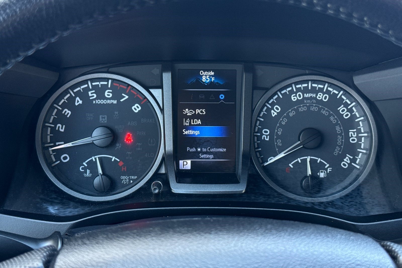 Used 2022 Toyota Tacoma TRD Sport w/ Technology Package RWD image 22