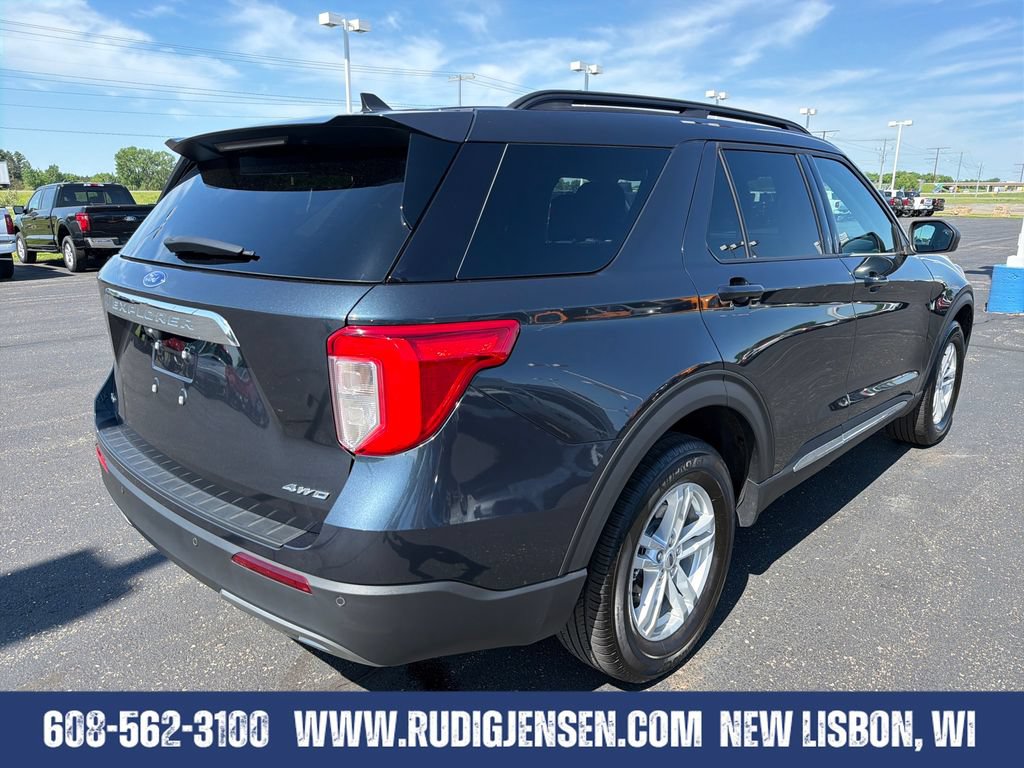 Used 2024 Ford Explorer XLT w/ Equipment Group 202A AWD/4WD image 5
