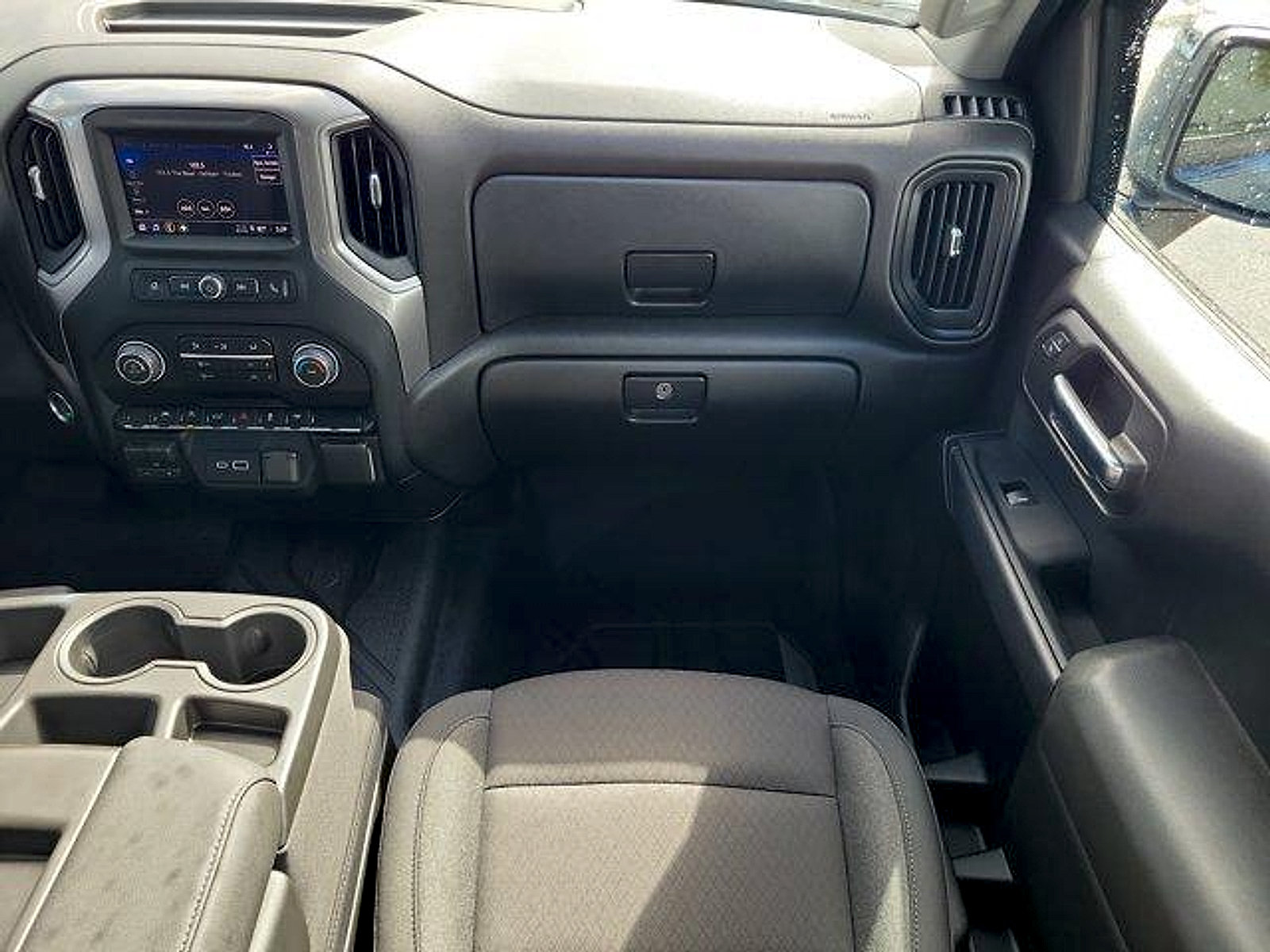 Used 2024 Chevrolet Silverado 1500 Custom RWD image 18