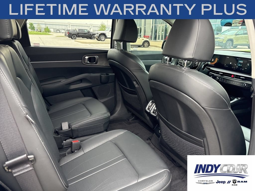 Used 2025 Kia Sorento X-Line EX AWD/4WD image 13