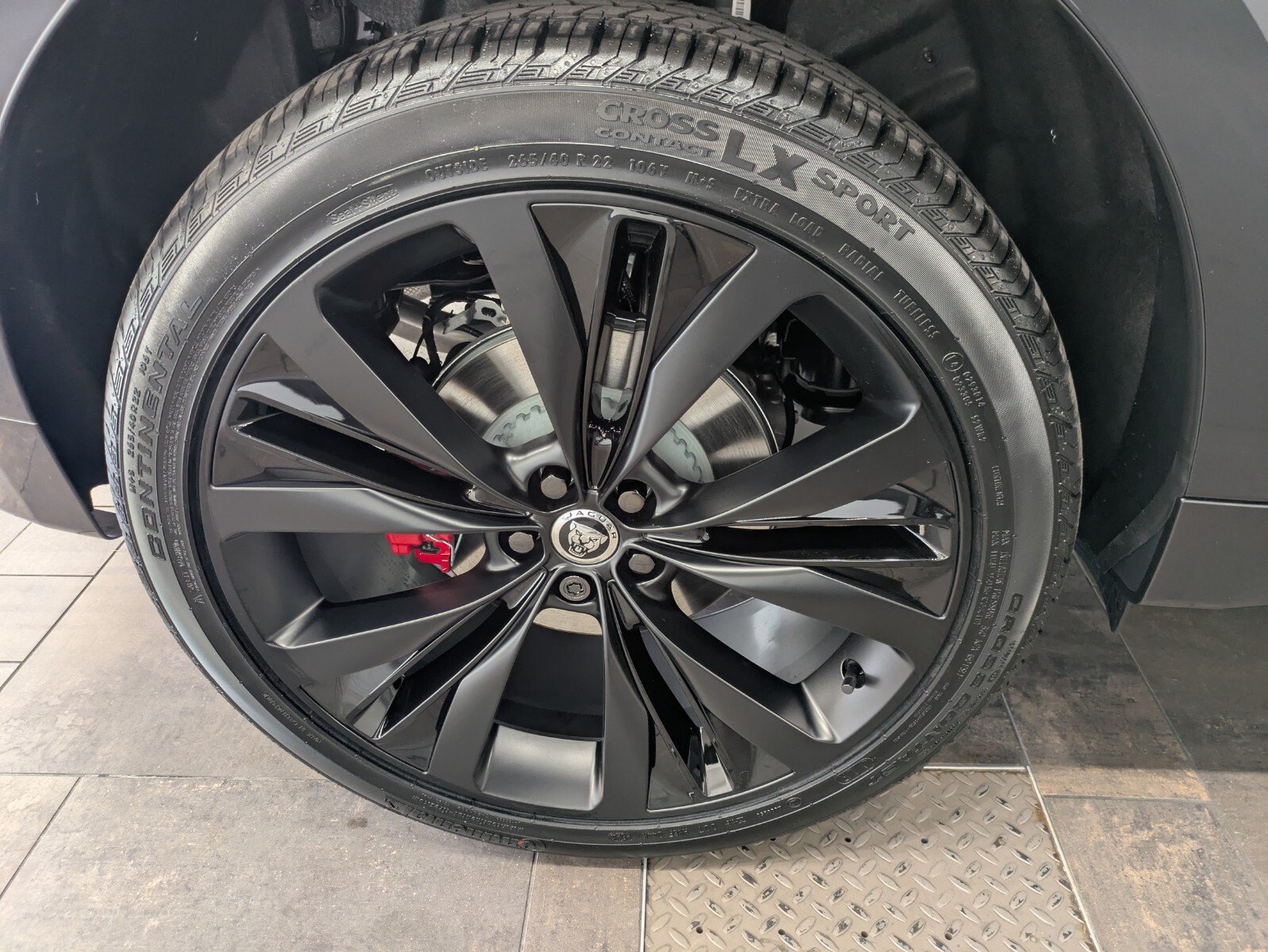 New 2026 Jaguar F-PACE R-Dynamic S AWD/4WD image 8