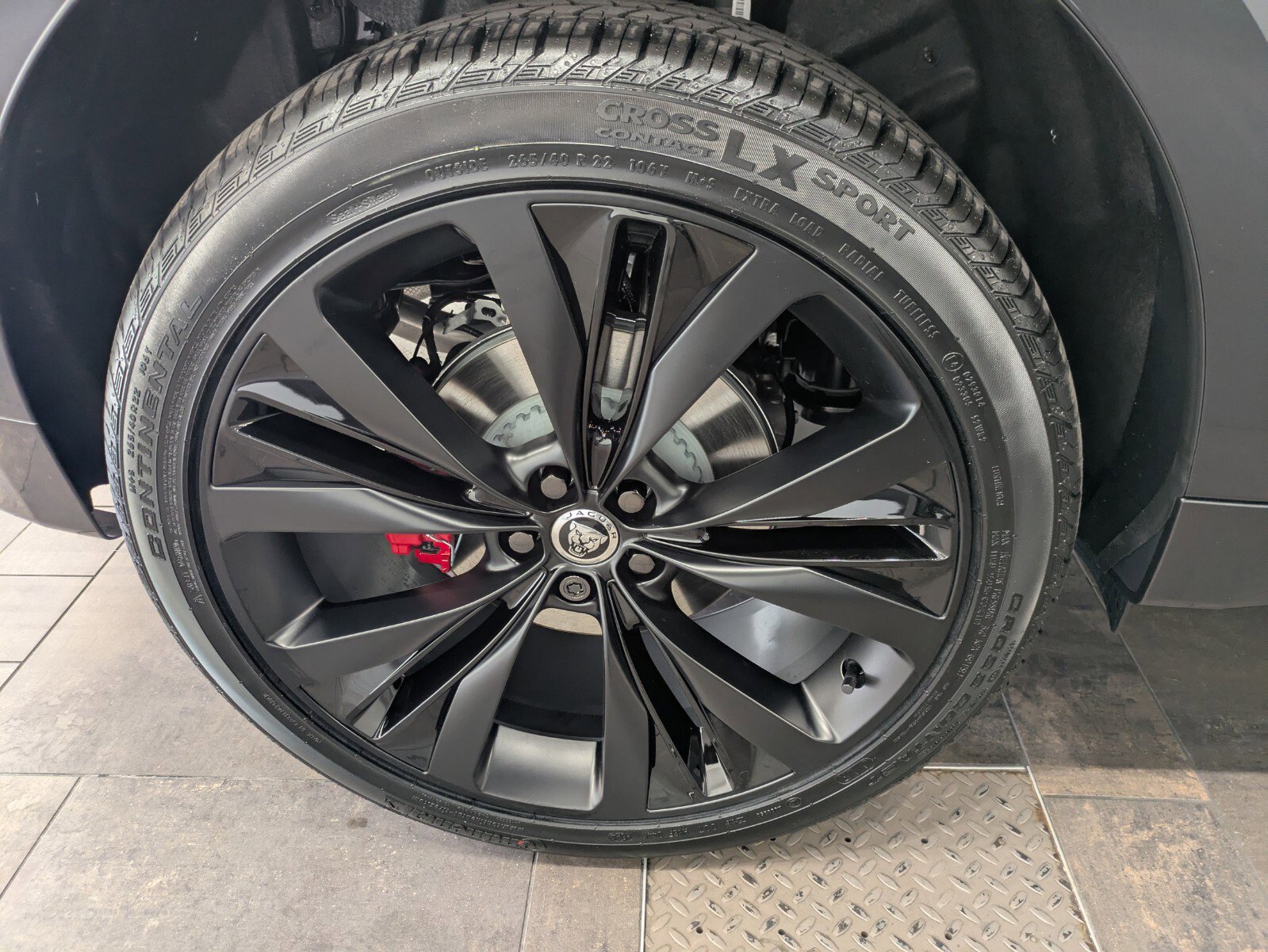 New 2026 Jaguar F-PACE R-Dynamic S image 8