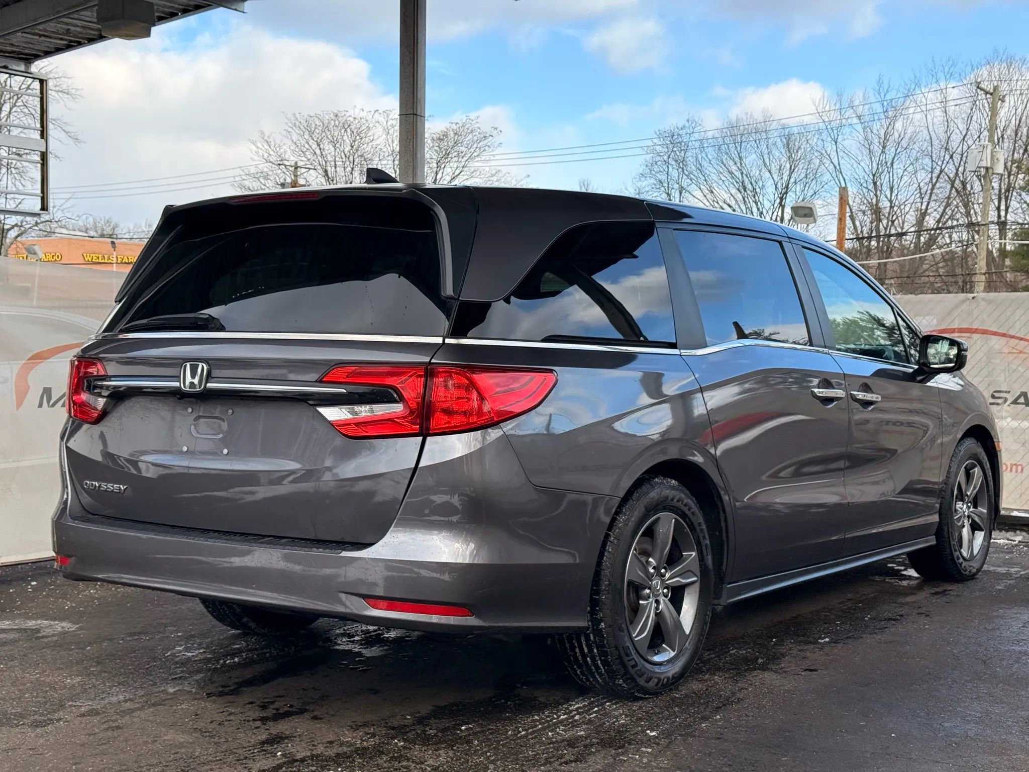 Used 2024 Honda Odyssey EX image 11