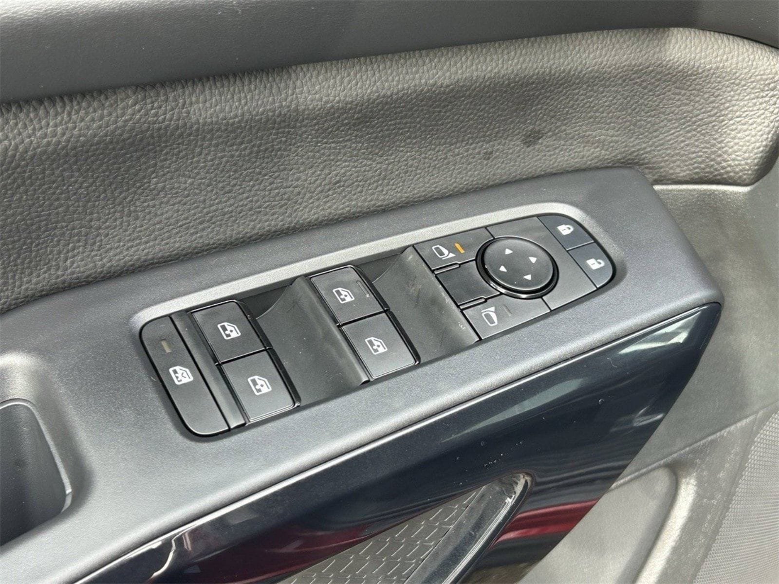 New 2026 Nissan Pathfinder SV FWD image 33