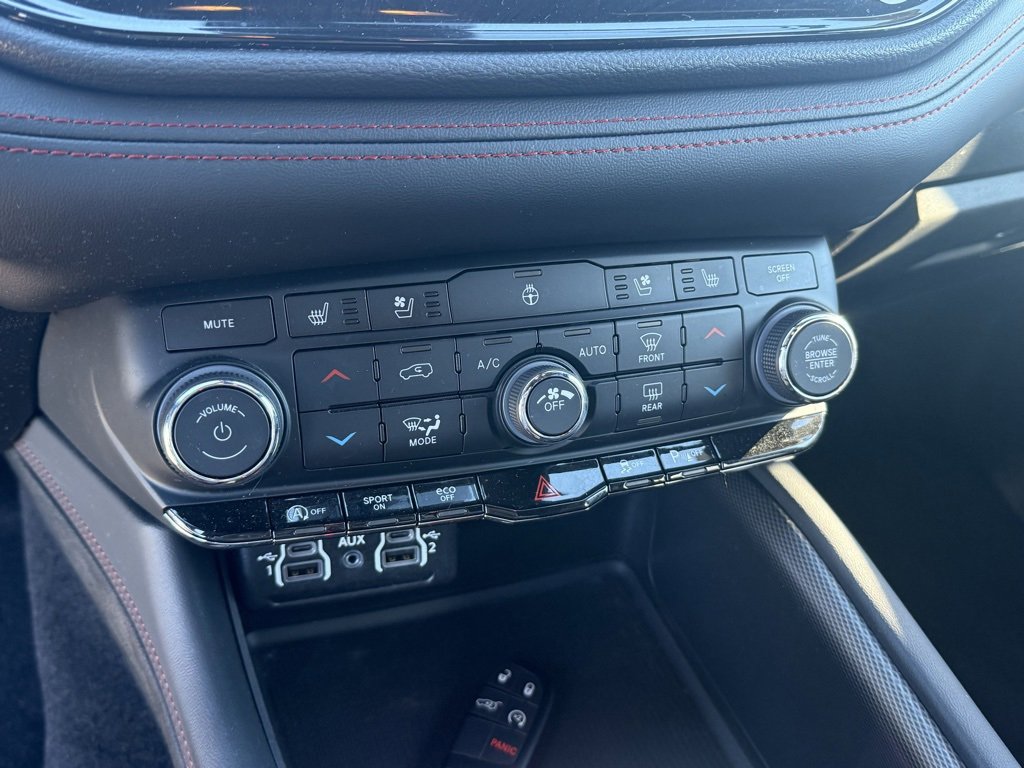 Used 2024 Dodge Durango GT image 24