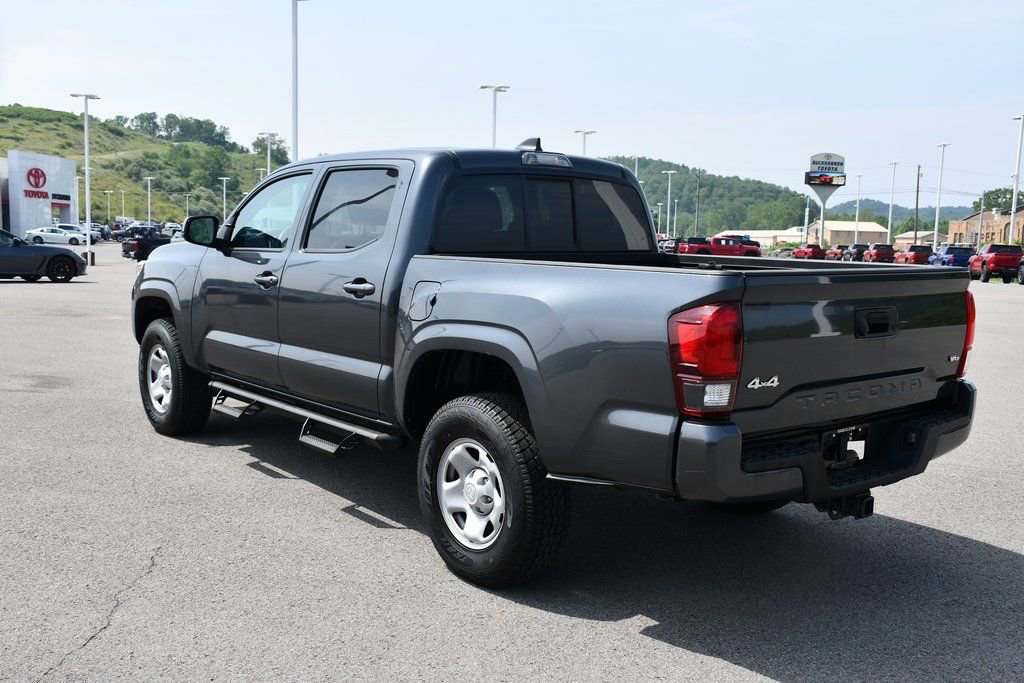 Used 2022 Toyota Tacoma SR image 5