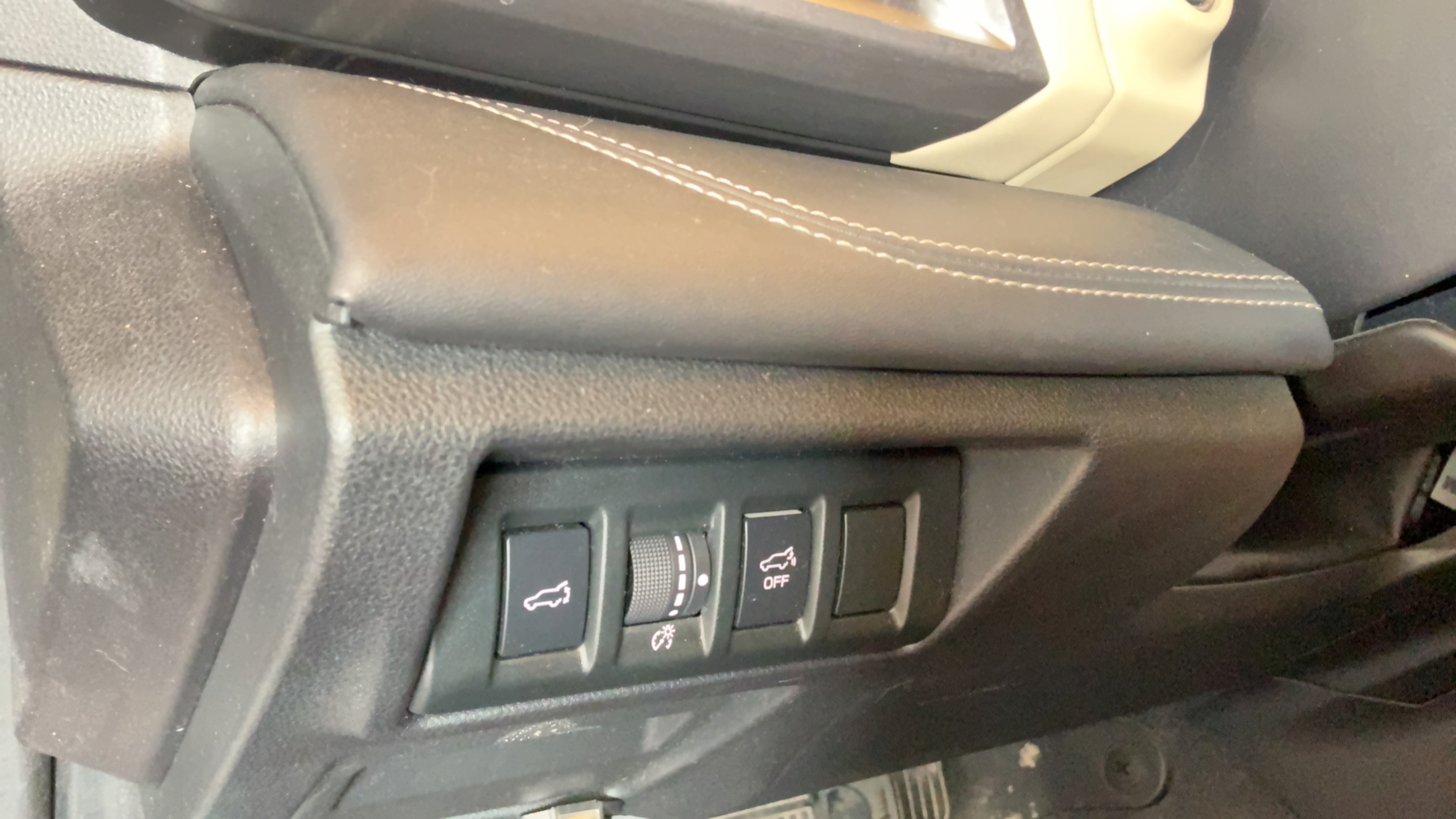 Used 2021 Subaru Outback Limited w/ Popular Package #2 AWD/4WD image 18